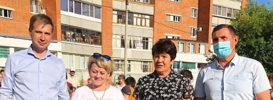 Иван Краснов поздравил пензенцев с Днем семьи, любви и верности