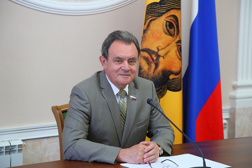 Валерий Лидин поздравил пензенцев с Днем ВМФ