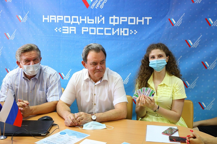 В Пензе волонтёры ездят на общественном транспорте бесплатно