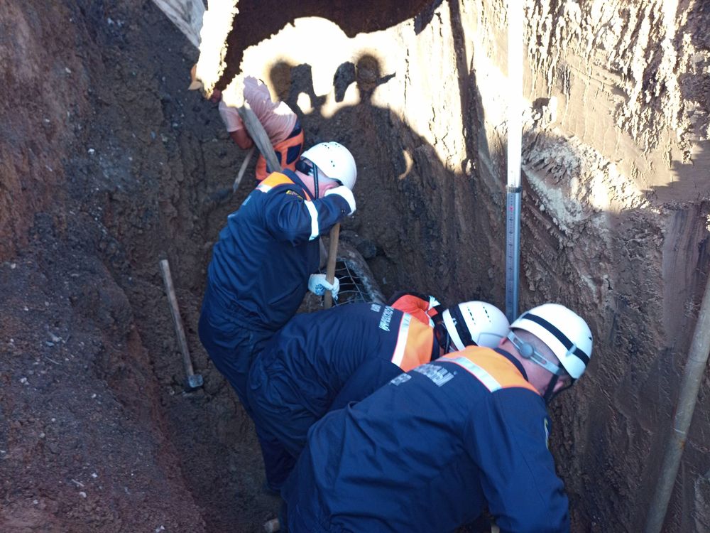 В Пензе рабочего завалило в траншее грунтом