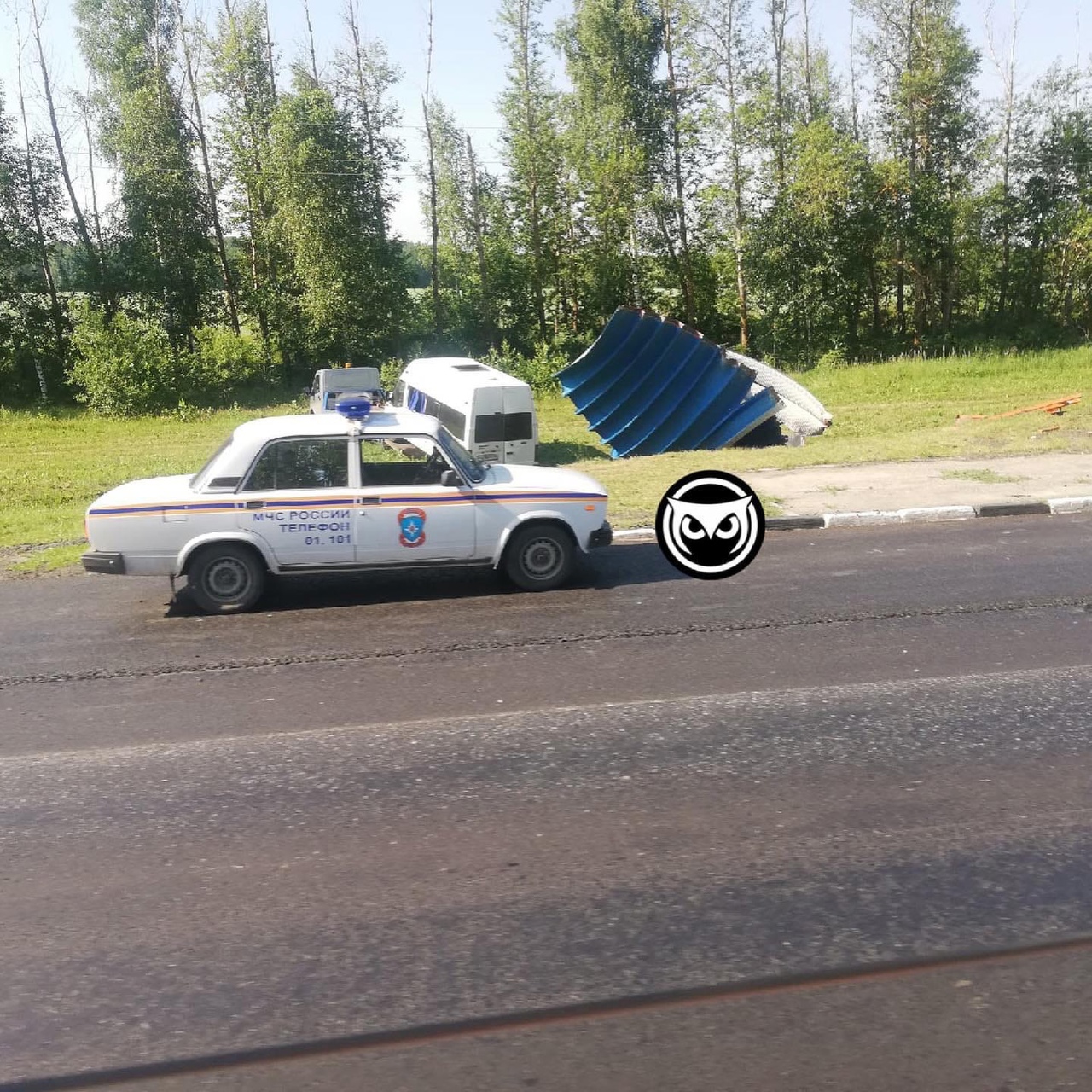 В Пензенской области водитель автобуса врезался в остановку и погиб