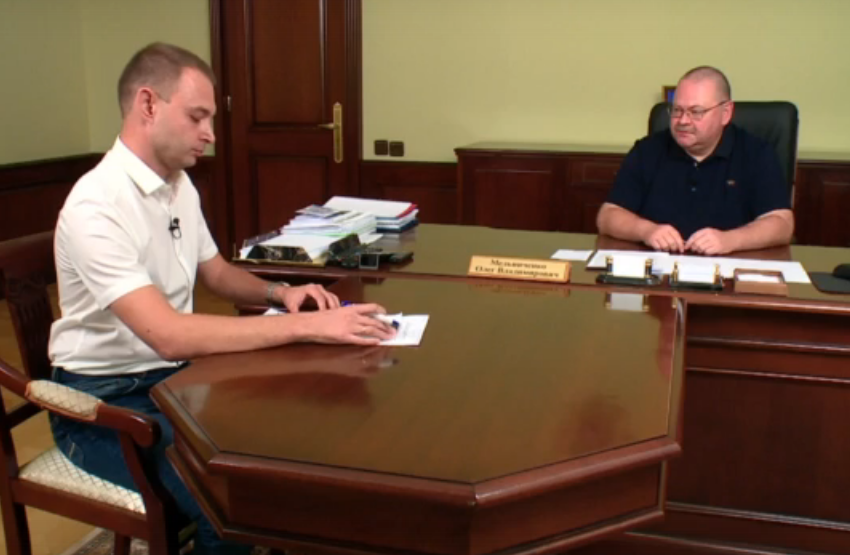 Олег Мельниченко рассказал, что, помимо бордюров, делается в области