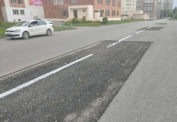 В Пензе разметка проходит через углубления на проезжей части