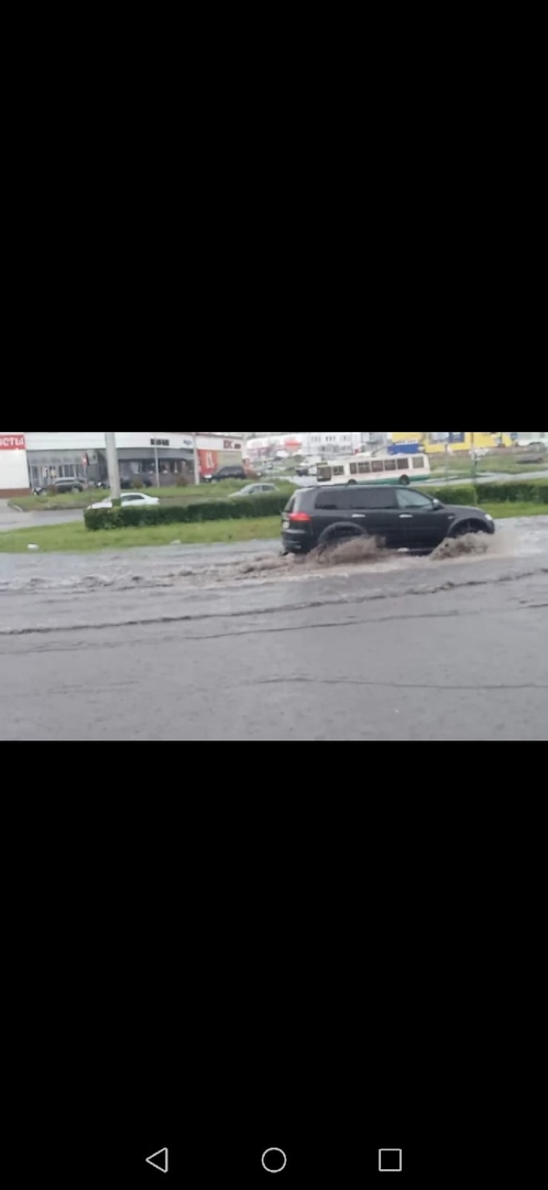 После ливня дороги во многих районах Пензы вновь затоплены