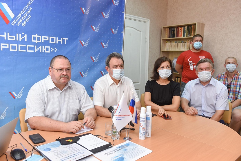 Валерий Лидин поддержал работу волонтерского штаба