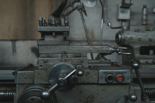 Олег Мельниченко объявил об увеличении набора обучающихся по рабочим специальностям