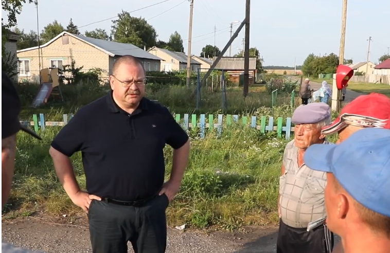 Олег Мельниченко срочно выехал в Лунинский район