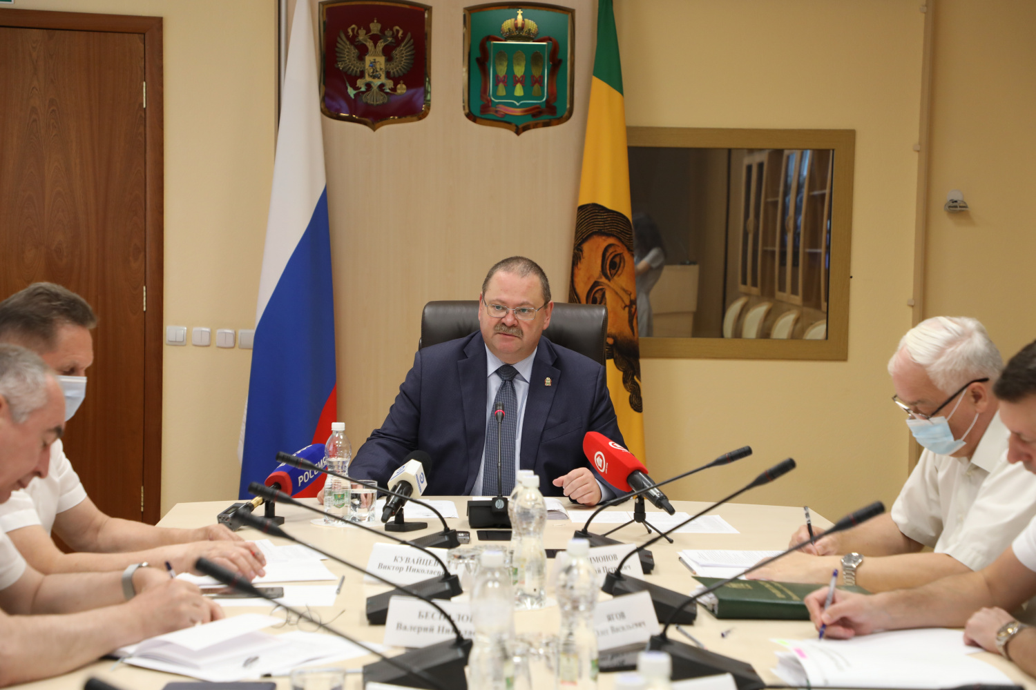 Олег Мельниченко возмутился состоянием дороги, ведущей к «Разорванной звезде»