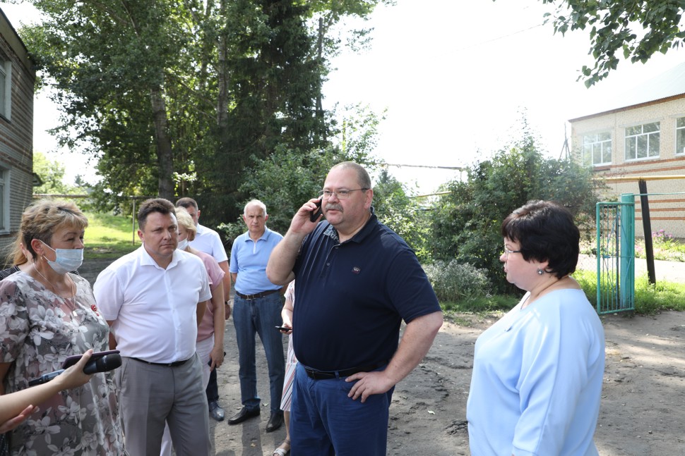 Решение Мельниченко позволит завершить ремонт спортсооружения в Белинском