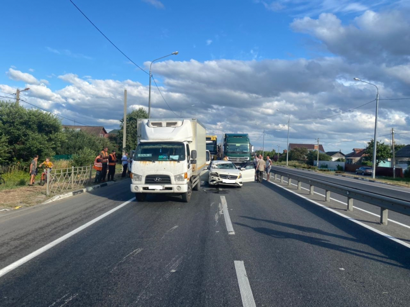 Житель Пензы попал в ДТП с москвичкой на «Мерседесе»