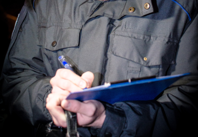 В Кузнецком районе сотрудник ГИБДД отказался от предложенной взятки