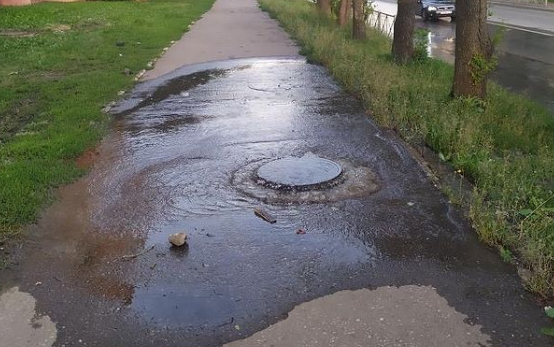 Пензенцы пожаловались на «реку» нечистот на Рахманинова