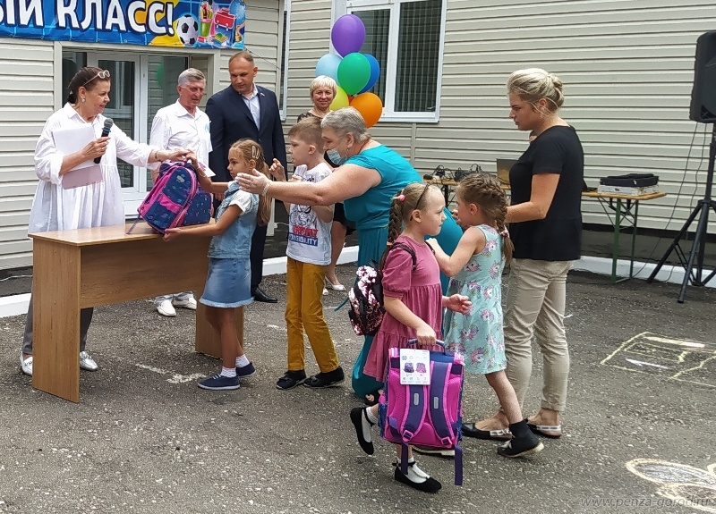 402 пензенских ученика получили помощь в рамках акции «Собери ребенка в школу (0+)