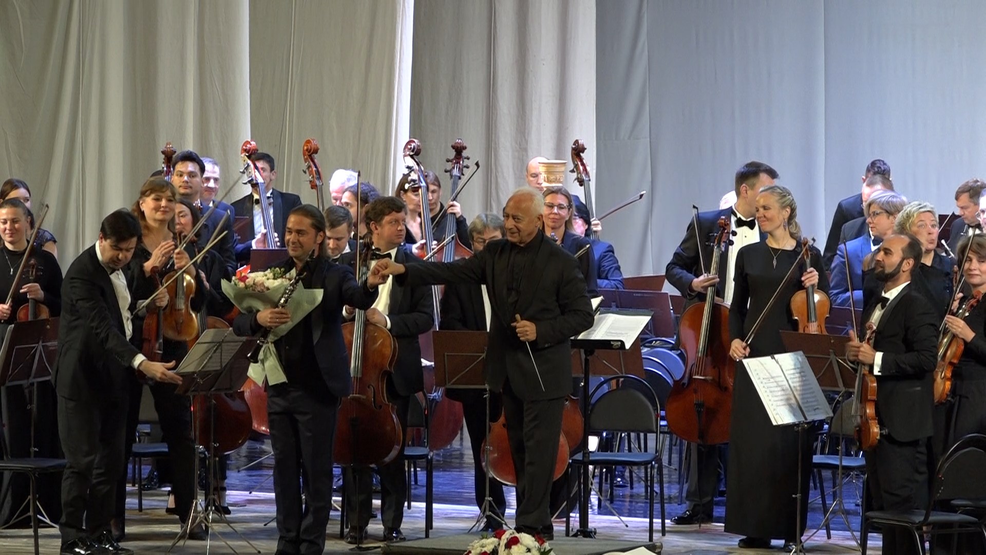 В Кузнецке прошел концерт под управлением народного артиста Владимира Спивакова (0+)