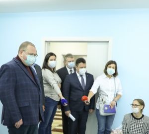 Олег Мельниченко посетил новый детский сад в «Арбековской заставе»