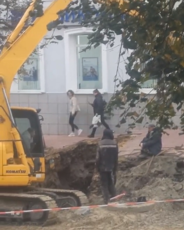 Опасность на Московской улице: пензенцы рискуют свалиться в котлован