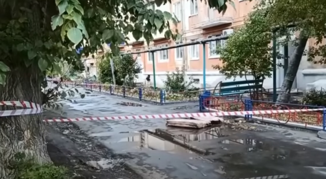 Зарезали и подожгли: следователи ищут убийцу 3 студенток колледжа