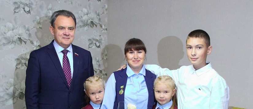 Валерий Лидин: депутатский корпус выделил средства на приобретение продуктовых наборов