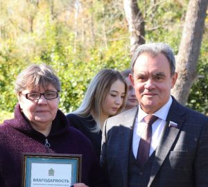 Валерий Лидин поздравил работников лесопромышленного комплекса с профессиональным праздником