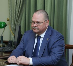 Мельниченко поручил выделить средства на завершение строительства детских садов