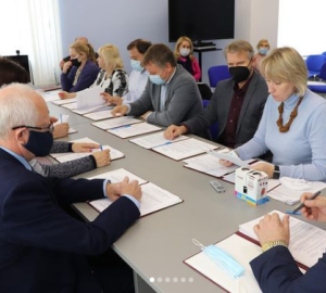 Руденскому и Самокутяеву вручены удостоверения об избрании депутатами Госдумы