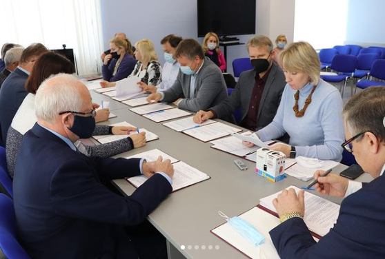 Руденскому и Самокутяеву вручены удостоверения об избрании депутатами Госдумы