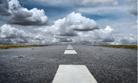 Мельниченко потребовал после ремонта сетей приводить дороги в нормативное состояние