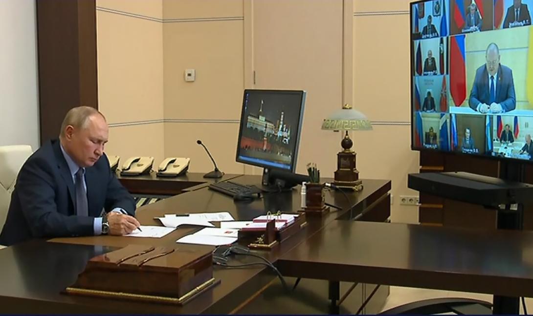 Олег Мельниченко доложил Владимиру Путину о модернизации системы водоснабжения в регионе