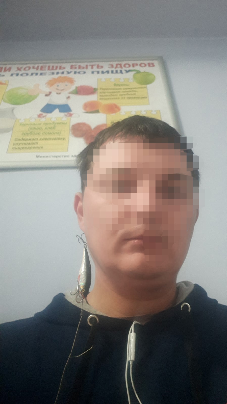 В Пензе рыбак попал в травмпункт с необычным «украшением»