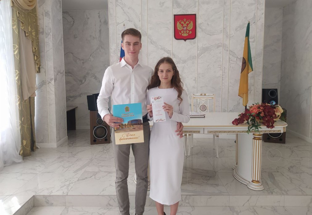 В Пензе при регистрации брака выдают памятки о вакцинации от коронавируса