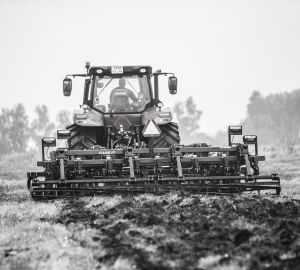 На отборочный этап Чемпионата мира по пахоте отправился механизатор из Кузнецкого района