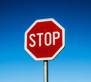 Малый бизнес освободили от проверок еще на год 