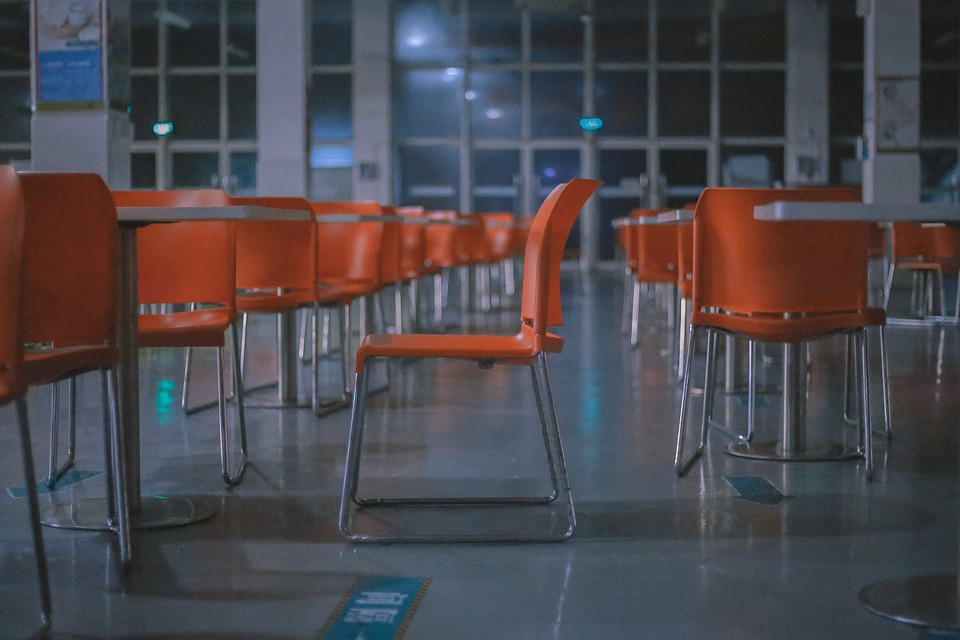 В Пензенской области работает горячая линия по организации питания в образовательных учреждениях