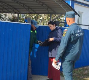 В дома к жителям Сердобска постучались пожарные