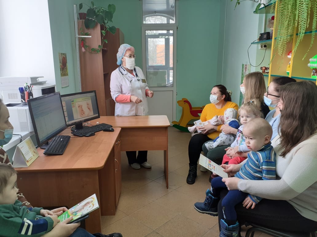 Ольга Чистякова рассказала о работе Школы материнства в октябре