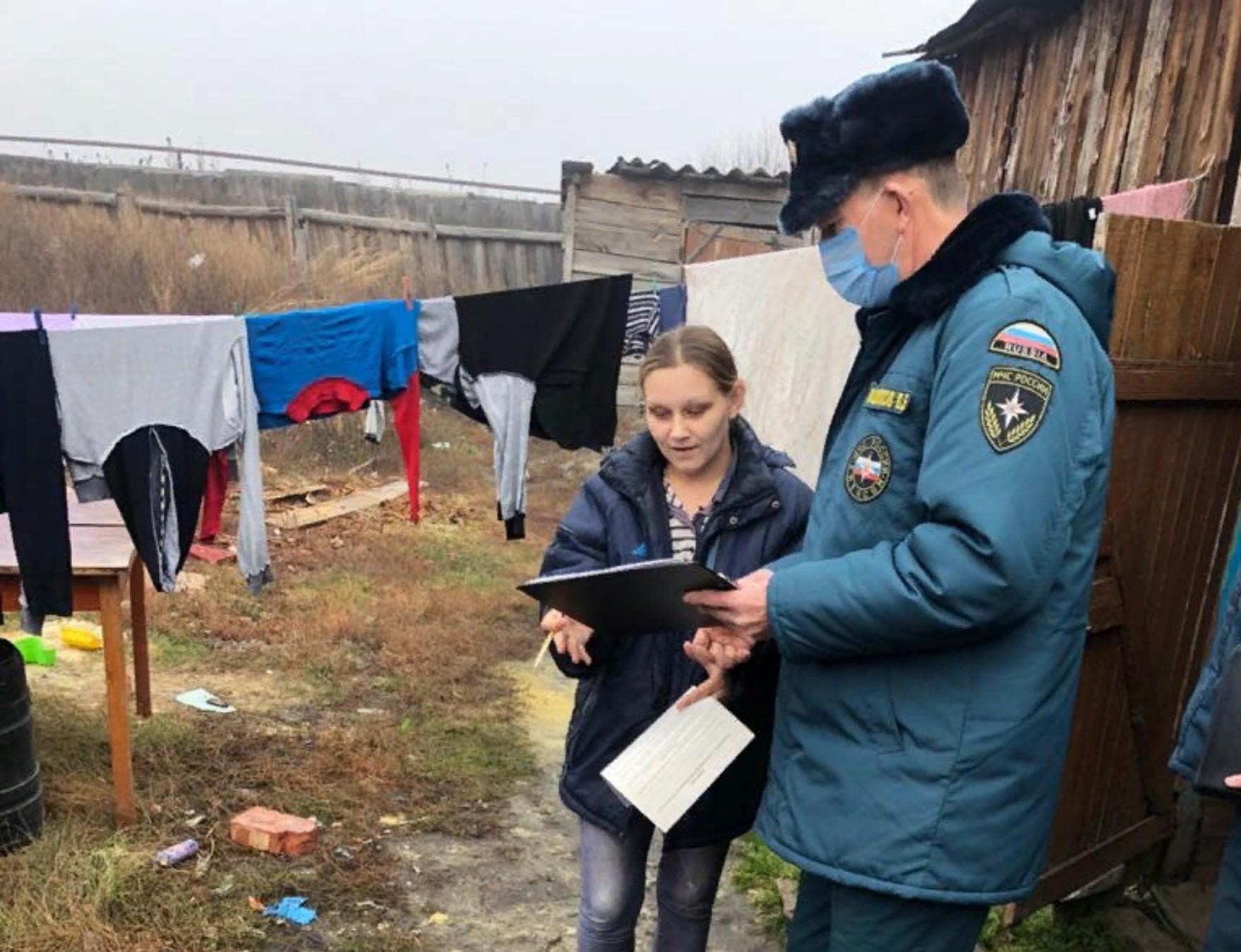 Жителям Кузнецкого района объяснили опасность нарушения правил пожарной безопасности
