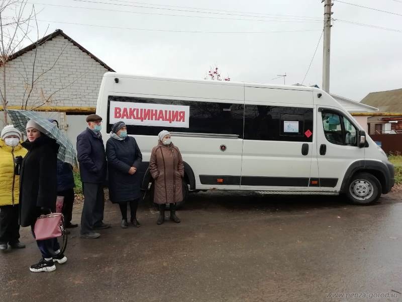 Более 2 000 пензенцев сделали прививки от COVID в спецавтобусах
