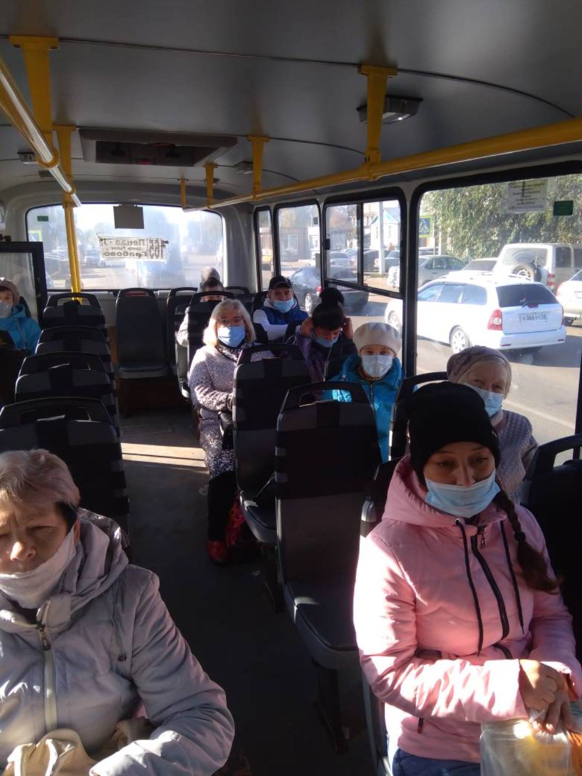 Жителям Бессоновки пригрозили штрафами за езду в автобусах без масок