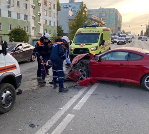 В Пензе последствия жуткой аварии на Кижеватова устраняли спасатели