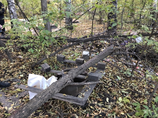 Опубликованы фото с места обнаружения трупа, завернутого в простыню