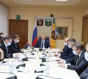 Олег Мельниченко замкнул управление сферой СМИ и внутренней политики на себя