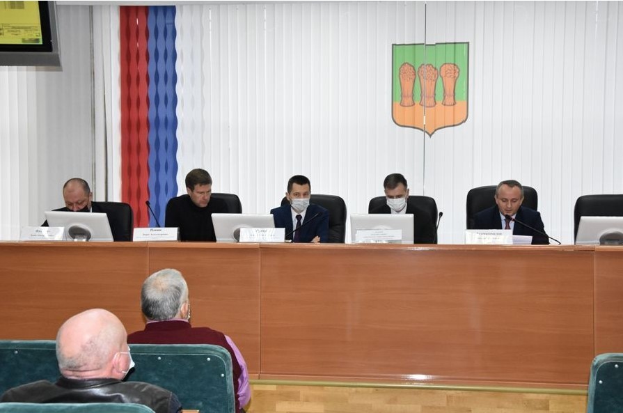 Депутаты гордумы провели публичные слушания о развитии территории СНТ на Барковке