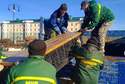 С центральной площади Пензы убрали скамейки