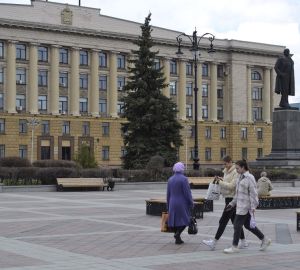 Депутат Госдумы: нужно стимулировать людей вакцинироваться, а не заставлять