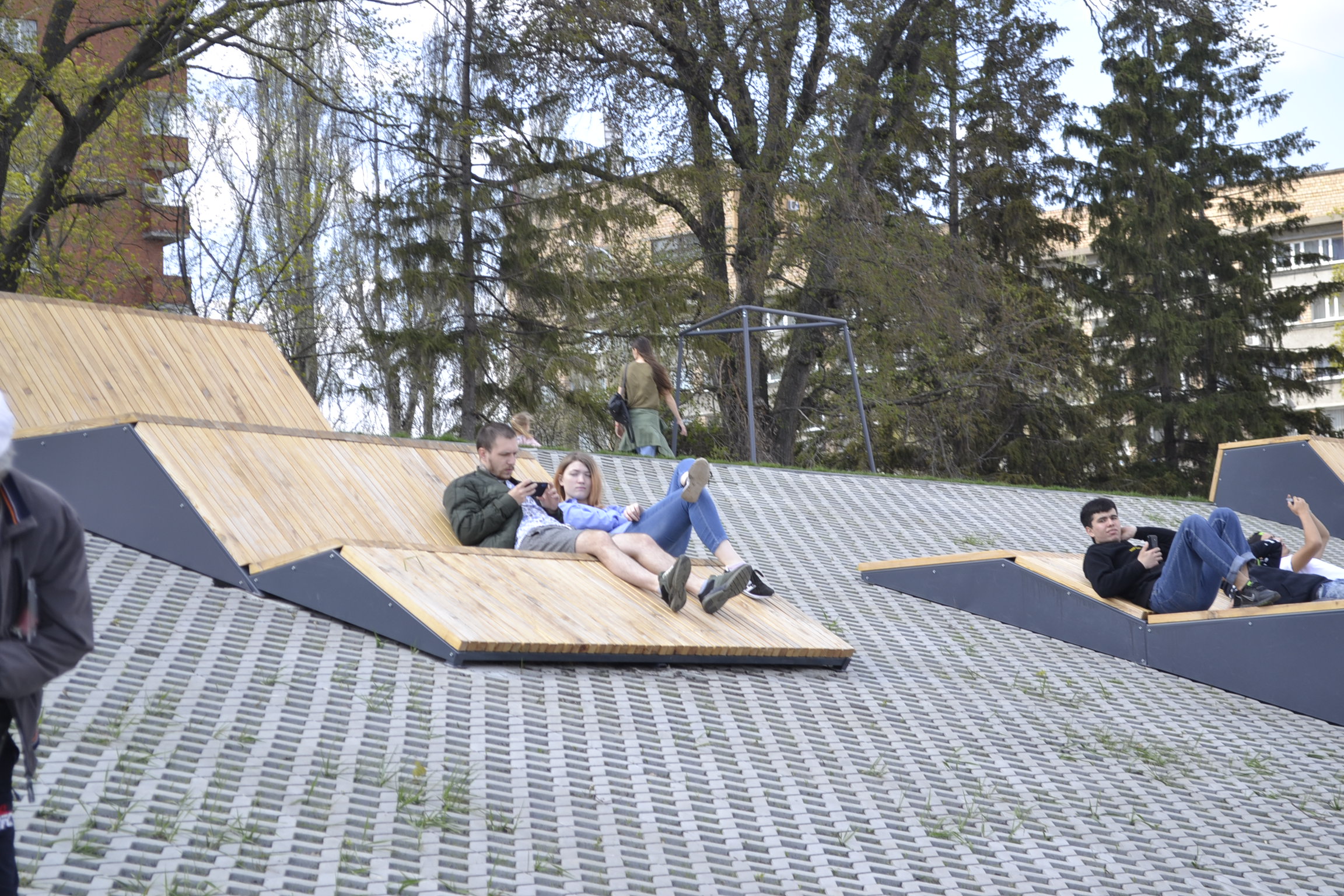 Вирусолог: передать легкое течение ковида от одного человека к другому невозможно