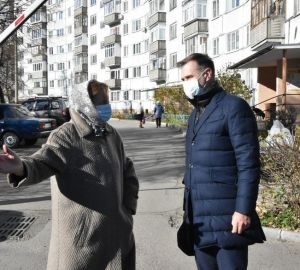 Иван Краснов оценил качество ремонта дороги на Карпинского