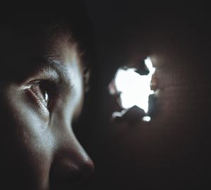 60 добровольце ищут мальчика, который загадочно пропал во время семейного отдыха