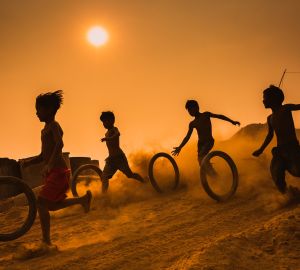 Вирусолог рассказал, как защитить детей от коронавируса