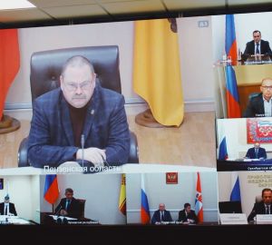 Олег Мельниченко поучаствовал в совещании с Игорем Комаровым и главами регионов ПФО