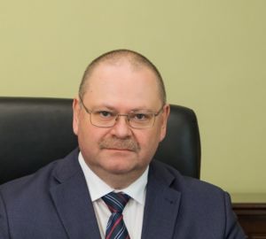 Олег Мельниченко поздравил пензенцев с Днем пожилого человека